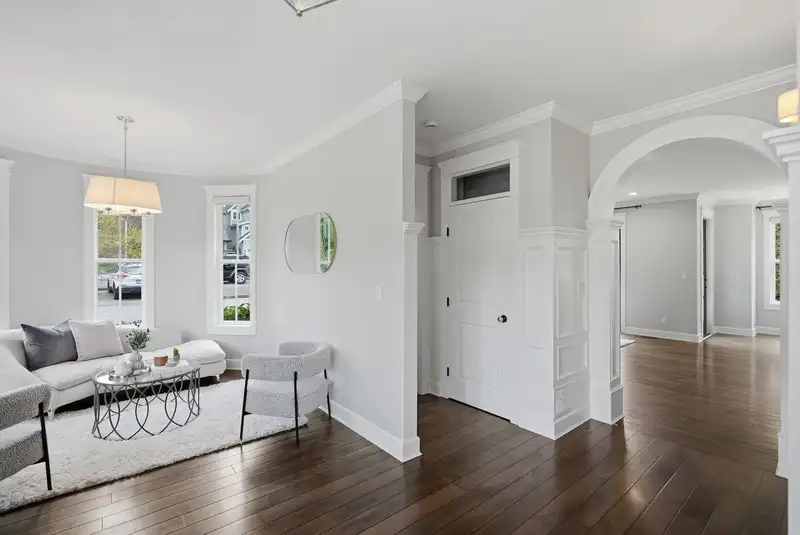 927 163 STREET - photo 3 of 25