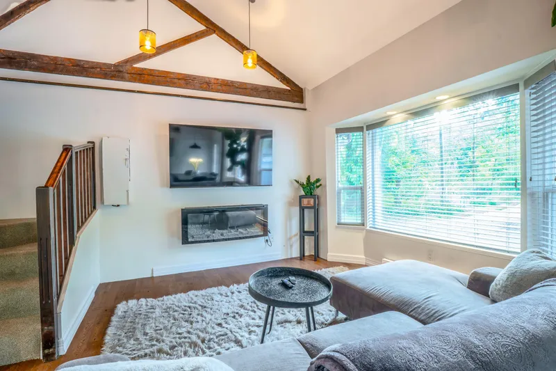 26651 CUNNINGHAM AVENUE - photo 2 of 25