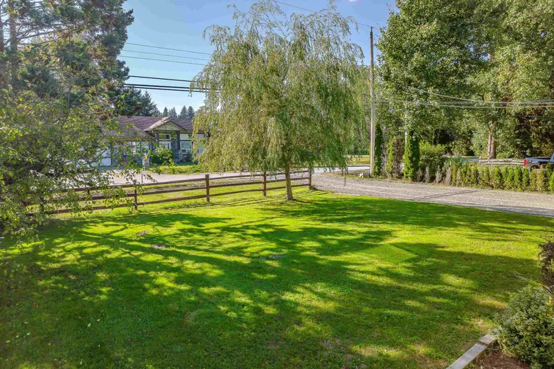 12290 252 STREET - photo 2 of 25