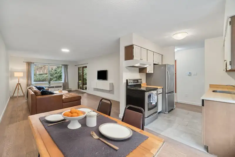 4208 GARDEN GROVE DRIVE - photo 4 of 21