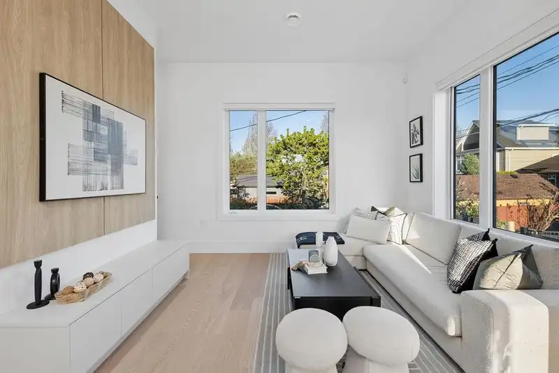 2754 GRAVELEY STREET - photo 4 of 35