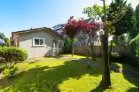 3089 E 1ST AVENUE - thumbnail 2
