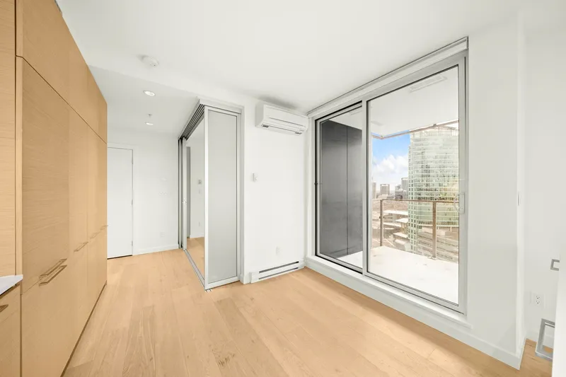 2102 13438 CENTRAL AVENUE - photo 4 of 25