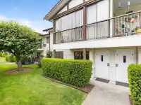 2 32718 GARIBALDI DRIVE - thumbnail 1