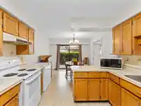 2 32718 GARIBALDI DRIVE - thumbnail 9