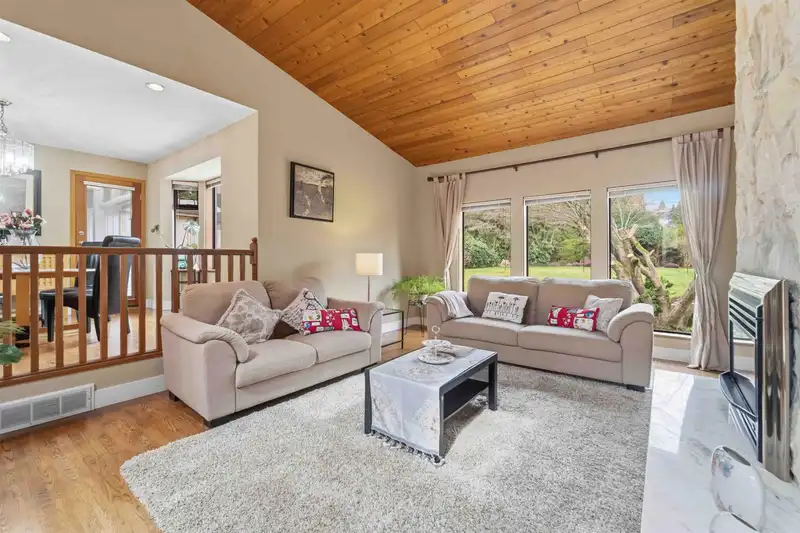 5541 GILPIN STREET - photo 4 of 40