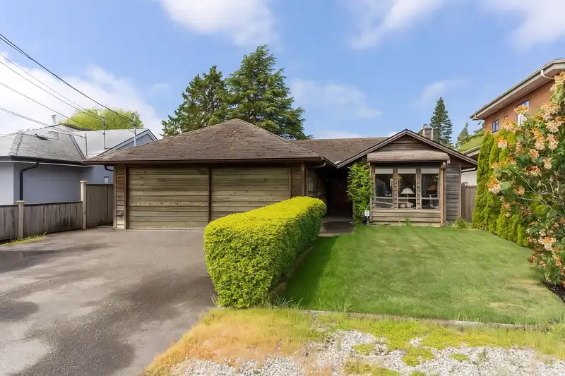193 67 STREET - photo 3 of 40