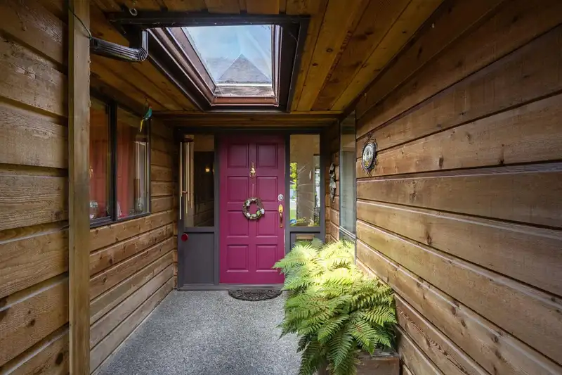193 67 STREET - photo 4 of 40