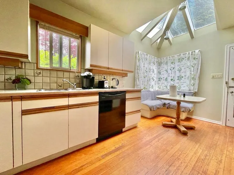 7606 ANGUS DRIVE - photo 1 of 4