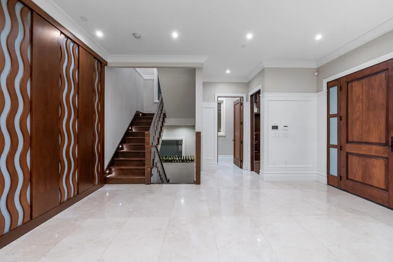 3708 W 35TH AVENUE - photo 3 of 25