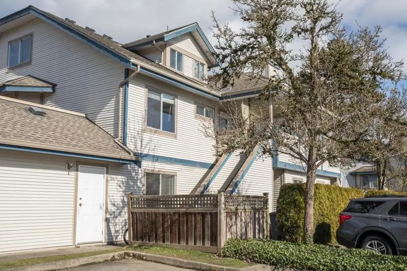 213 7837 120A STREET - photo 2 of 25