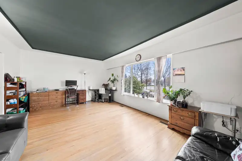 6392 LANARK STREET - photo 4 of 28