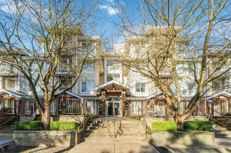 209 1969 WESTMINSTER AVENUE - photo 1 of 25