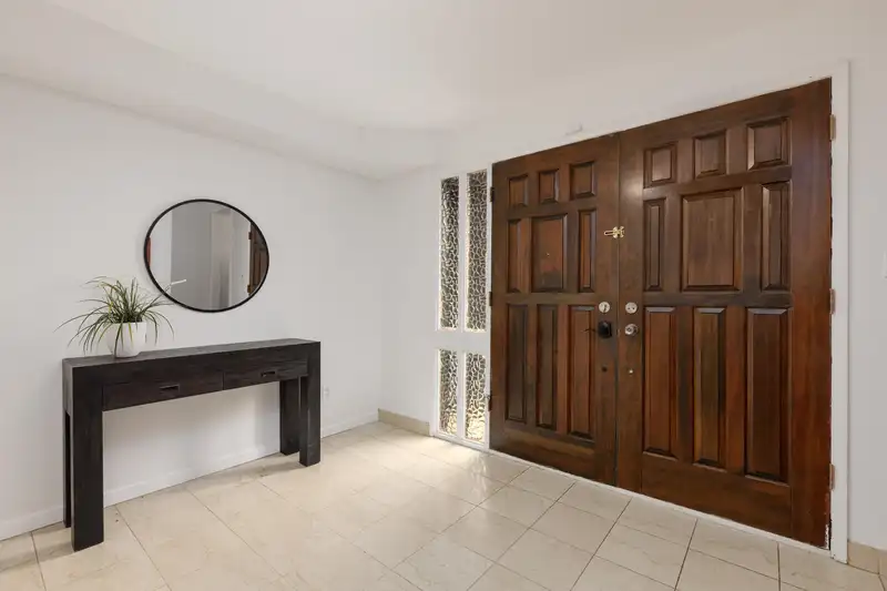 548 E BRAEMAR ROAD - photo 2 of 31
