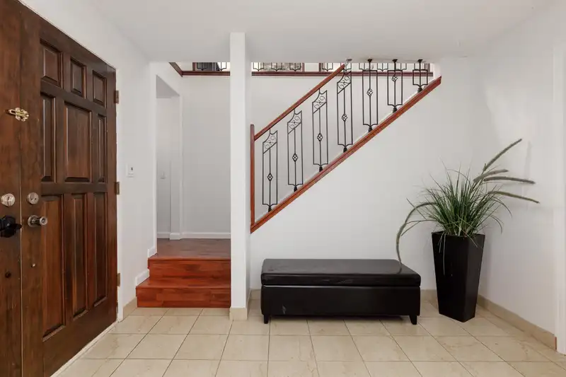 548 E BRAEMAR ROAD - photo 3 of 31