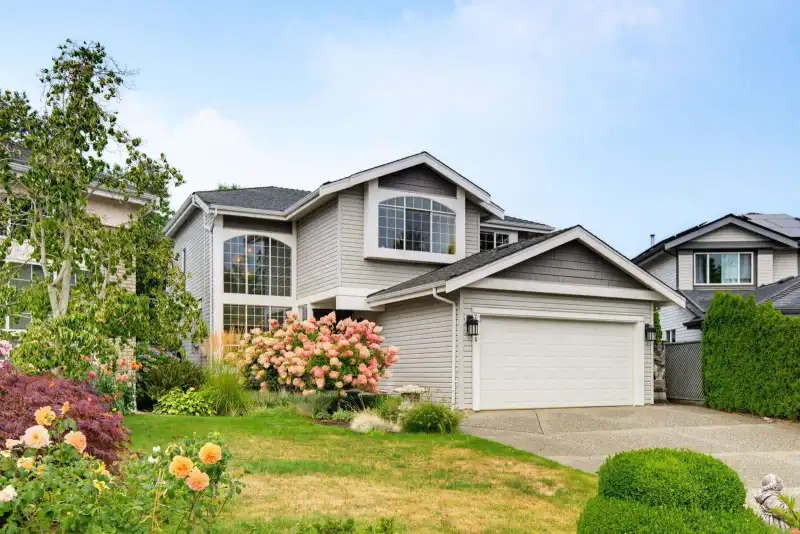 22105 45A AVENUE - photo 1 of 40