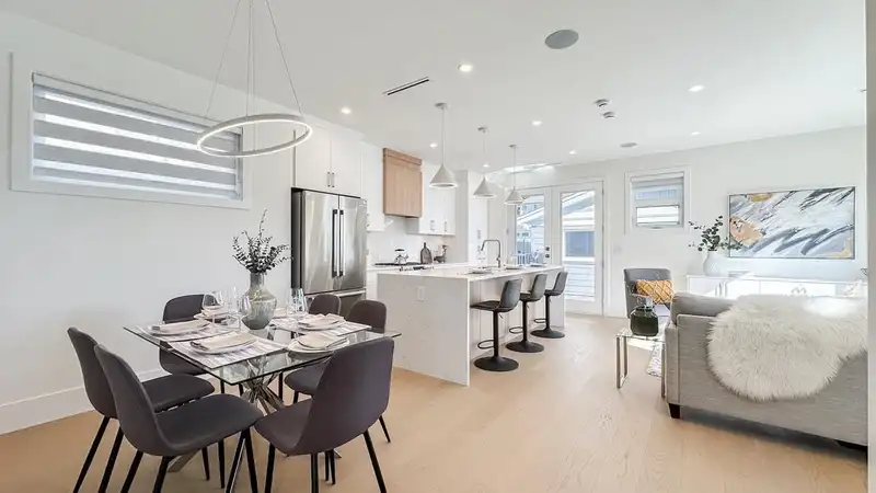 4265 MACDONALD AVENUE - photo 3 of 11