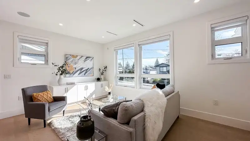 4265 MACDONALD AVENUE - photo 4 of 11