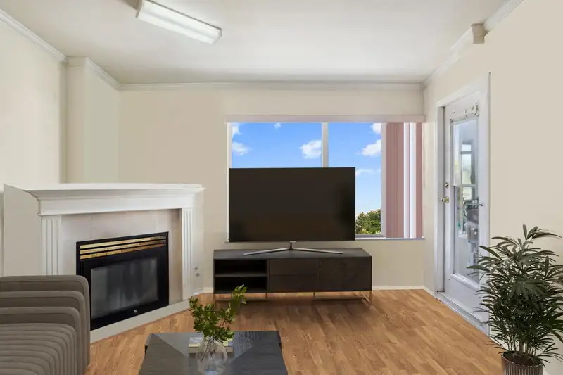 413 2238 KINGSWAY - photo 2 of 20