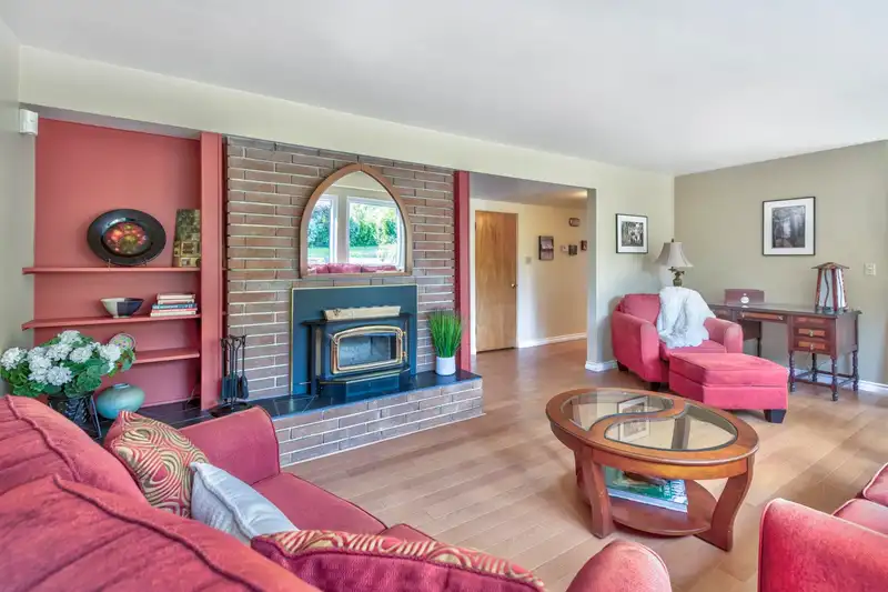 884 EILDON STREET - photo 3 of 25