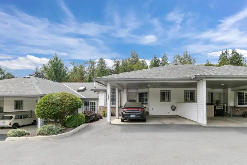 14 3351 HORN STREET - photo 1 of 39