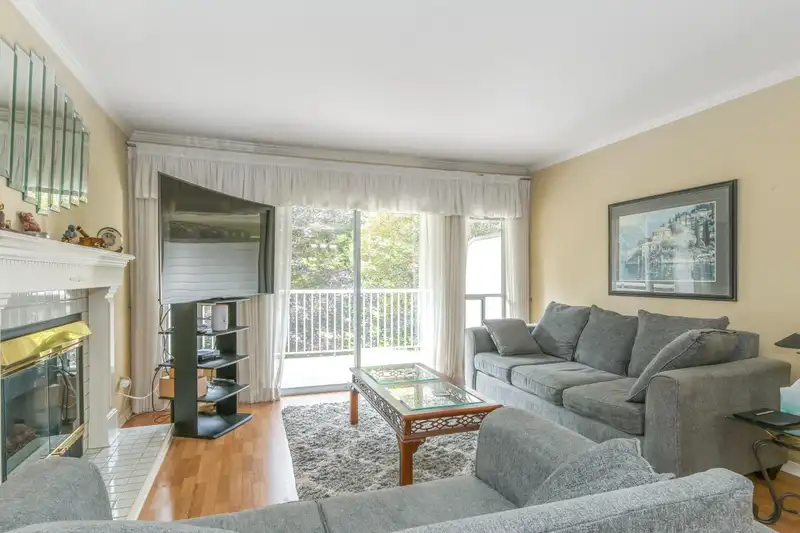 14 3351 HORN STREET - photo 4 of 39