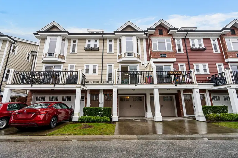 75 20738 84 AVENUE - photo 2 of 25