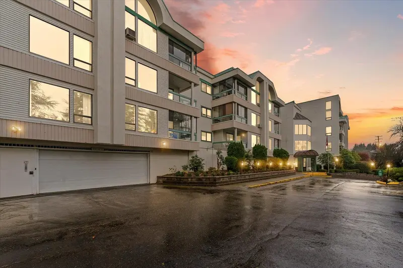 113 33030 GEORGE FERGUSON WAY - photo 1 of 25