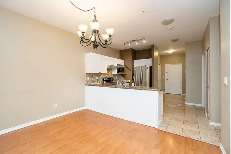 222 2109 ROWLAND STREET - photo 2 of 31