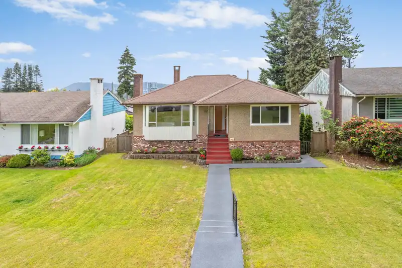 1041 CALVERHALL STREET - photo 2 of 37