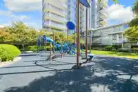 302 3333 SEXSMITH ROAD - thumbnail 21