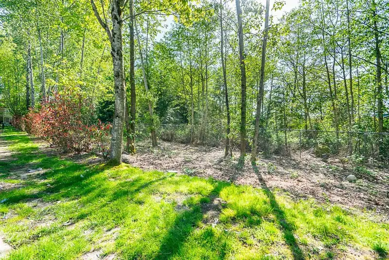 40 12730 66 AVENUE - photo 4 of 32