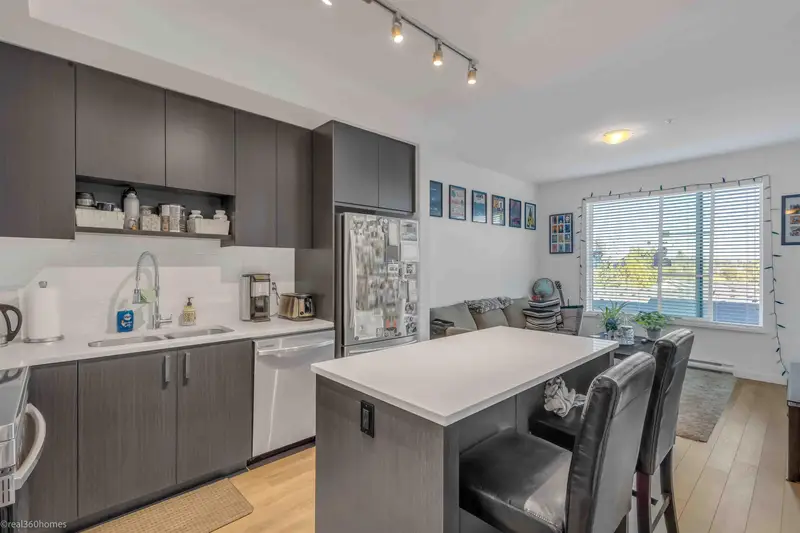 313 13623 81A AVENUE - photo 4 of 24