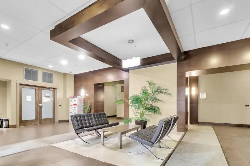1004 13399 104 AVENUE - photo 4 of 17
