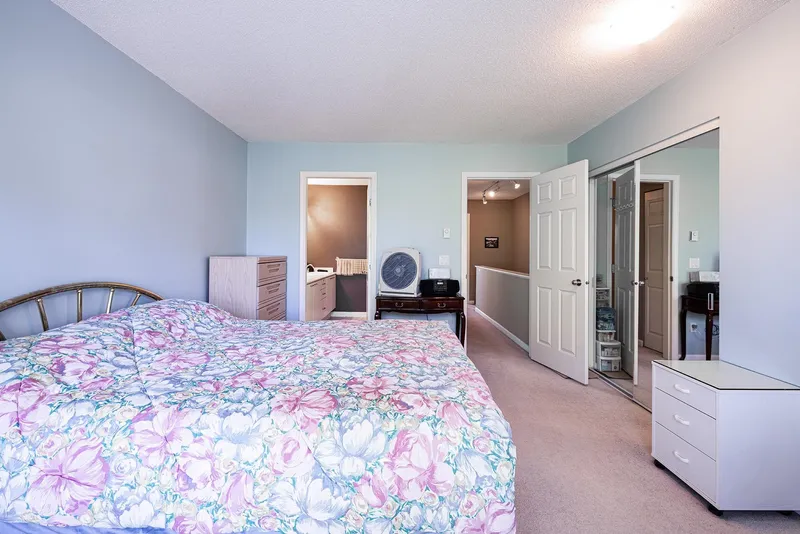 28 3711 ROBSON COURT - photo 3 of 16