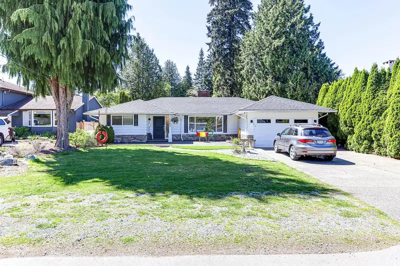 1463 55 STREET - photo 3 of 36