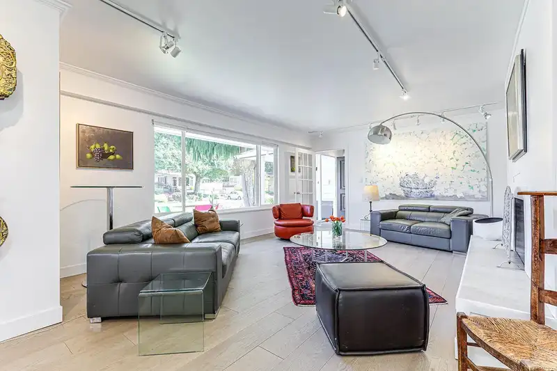 1463 55 STREET - photo 4 of 36