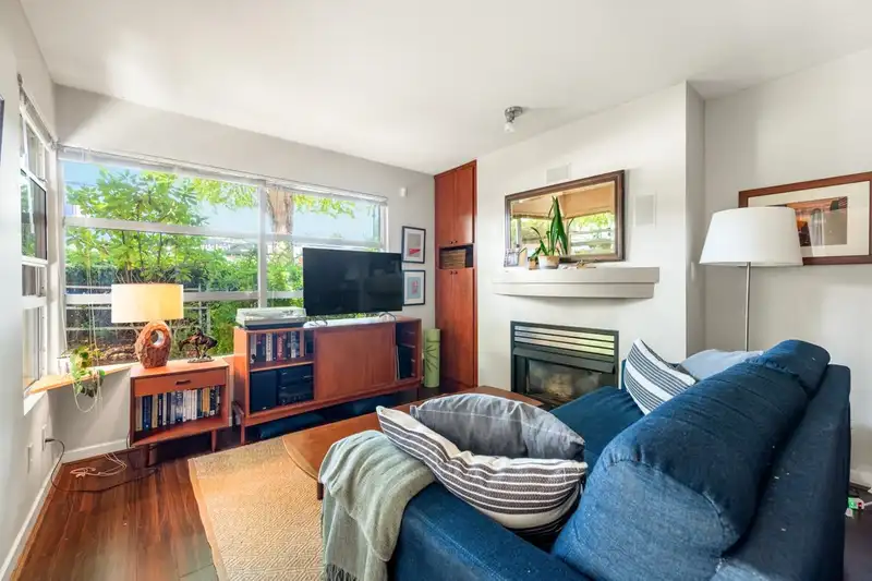 106 2983 W 4TH AVENUE - photo 4 of 17