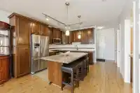 405 8067 207 STREET - thumbnail 2