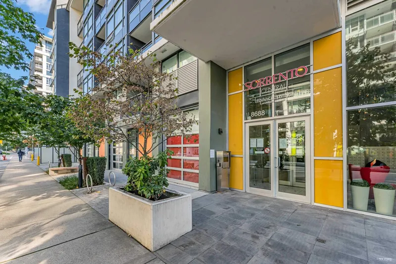 1005 8688 HAZELBRIDGE WAY - photo 3 of 25