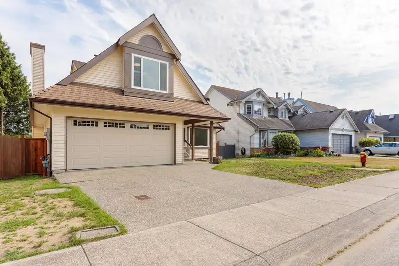 2416 MARIANA PLACE - photo 3 of 40
