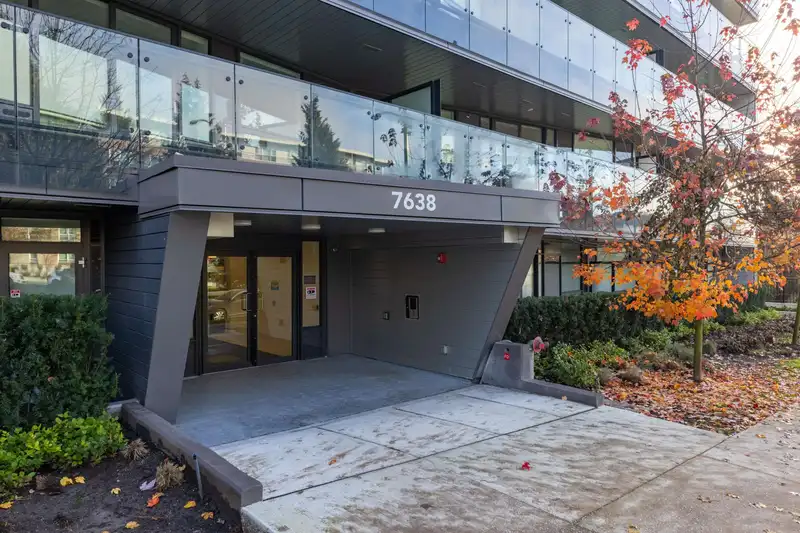 108 7638 CAMBIE STREET - photo 3 of 18