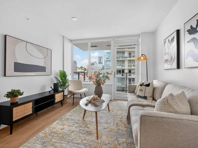 905 988 QUAYSIDE DRIVE - photo 1 of 23