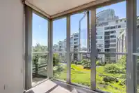 501 1228 MARINASIDE CRESCENT - thumbnail 17