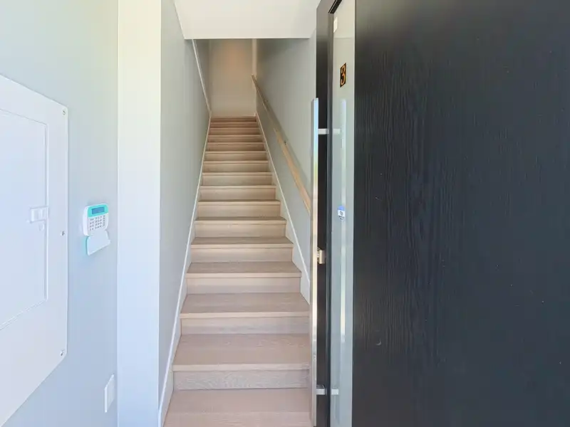 2 2557 W KING EDWARD AVENUE - photo 3 of 19