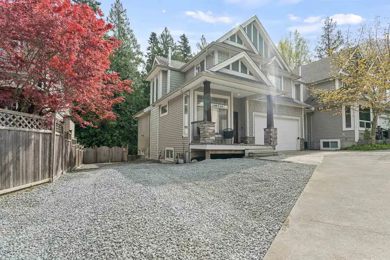 2 46248 KERMODE CRESCENT - photo 2 of 40