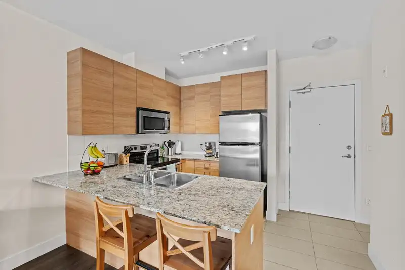 217 5788 SIDLEY STREET - photo 4 of 21