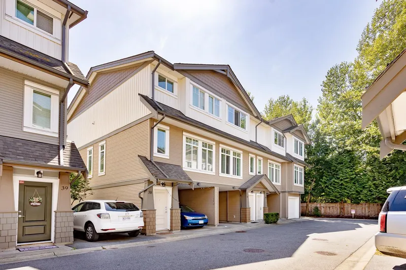 37 8250 209B STREET - photo 4 of 25