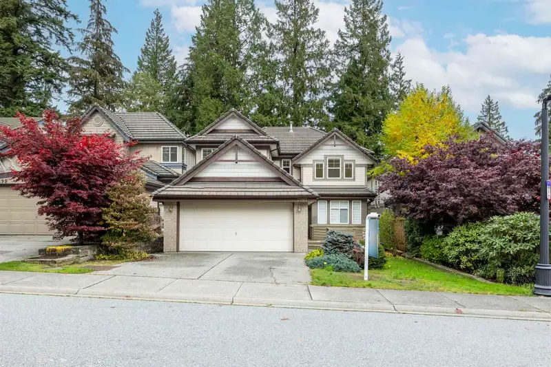 3297 CHARTWELL GREEN - photo 2 of 30