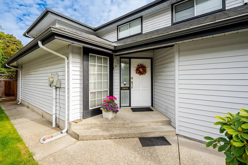 12971 66B AVENUE - photo 3 of 25